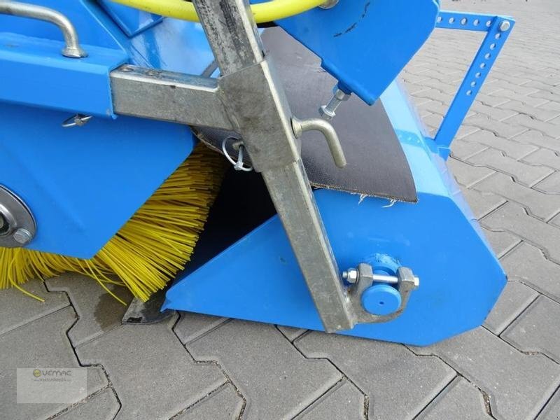 Vemac Kehrmaschine 150 180 230 250 280 Kehrbürste Kehrbesen Traktor NEU - Barredora cucharón: foto 5 Vemac Kehrmaschine 150 180 230 250 280 Kehrbürste Kehrbesen Traktor NEU - Barredora cucharón: foto 5