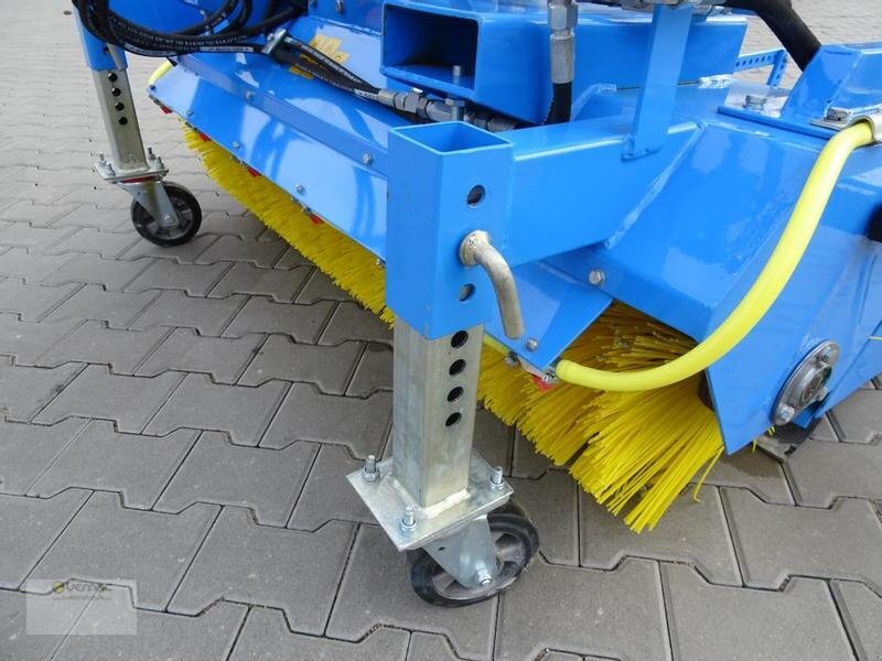 Vemac Kehrmaschine 150 180 230 250 280 Kehrbürste Kehrbesen Traktor NEU - Barredora cucharón: foto 3 Vemac Kehrmaschine 150 180 230 250 280 Kehrbürste Kehrbesen Traktor NEU - Barredora cucharón: foto 3