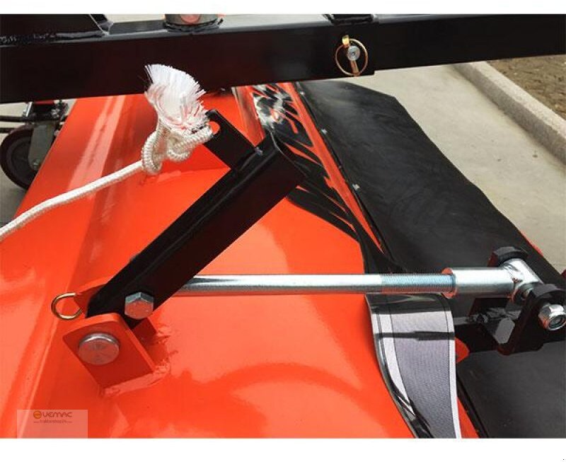 Vemac Kehrmaschine 160cm Kehrbürste Bürste Traktor Radlader Stapler NEU - Barredora cucharón: foto 3 Vemac Kehrmaschine 160cm Kehrbürste Bürste Traktor Radlader Stapler NEU - Barredora cucharón: foto 3