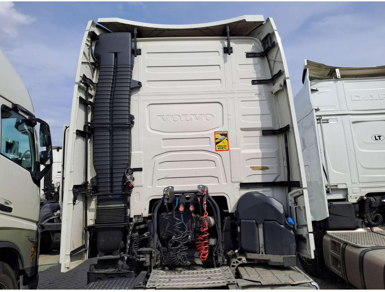 2023 Volvo FH 460 Globetrotter XL Varios i-Save - Cabeza tractora: foto 4 2023 Volvo FH 460 Globetrotter XL Varios i-Save - Cabeza tractora: foto 4