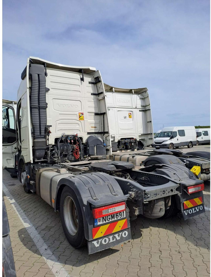 2023 Volvo FH 460 Globetrotter XL Varios i-Save - Cabeza tractora: foto 3 2023 Volvo FH 460 Globetrotter XL Varios i-Save - Cabeza tractora: foto 3