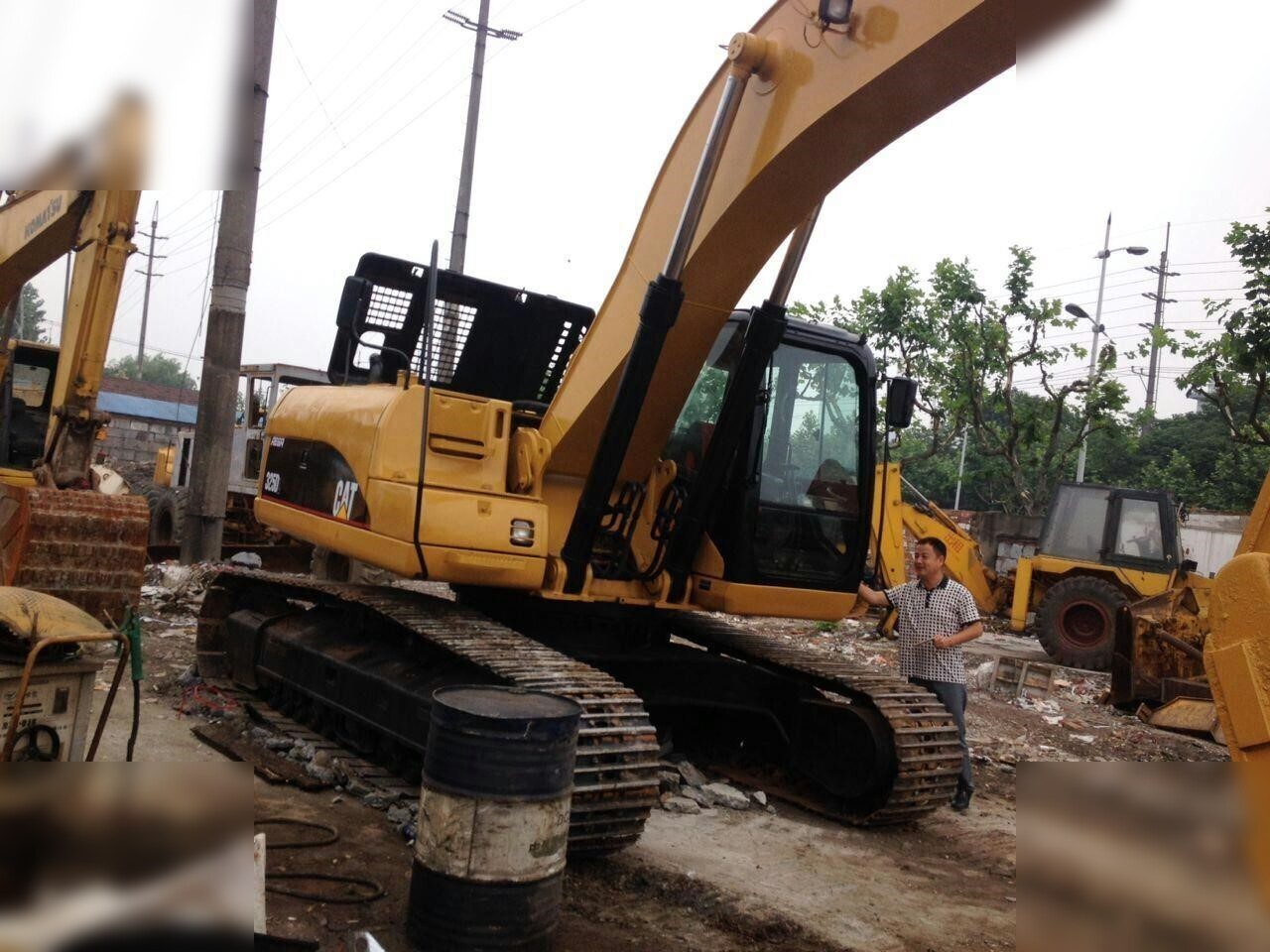 CATERPILLAR 325DL - Excavadora de cadenas: foto 4 CATERPILLAR 325DL - Excavadora de cadenas: foto 4