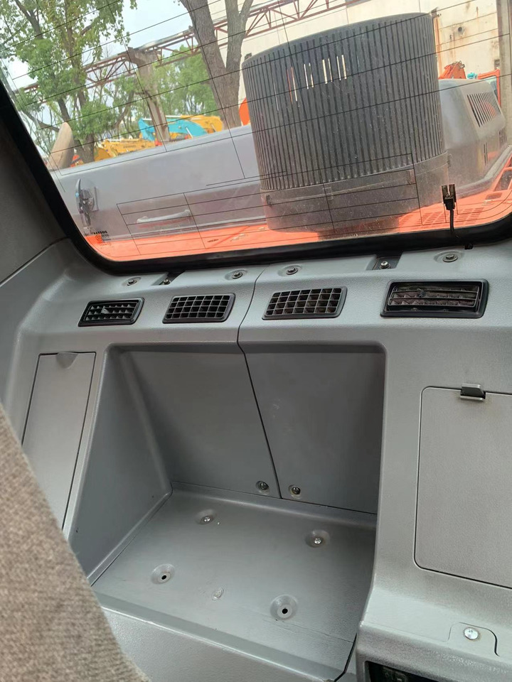 DOOSAN DX300LC - Excavadora de cadenas: foto 3 DOOSAN DX300LC - Excavadora de cadenas: foto 3