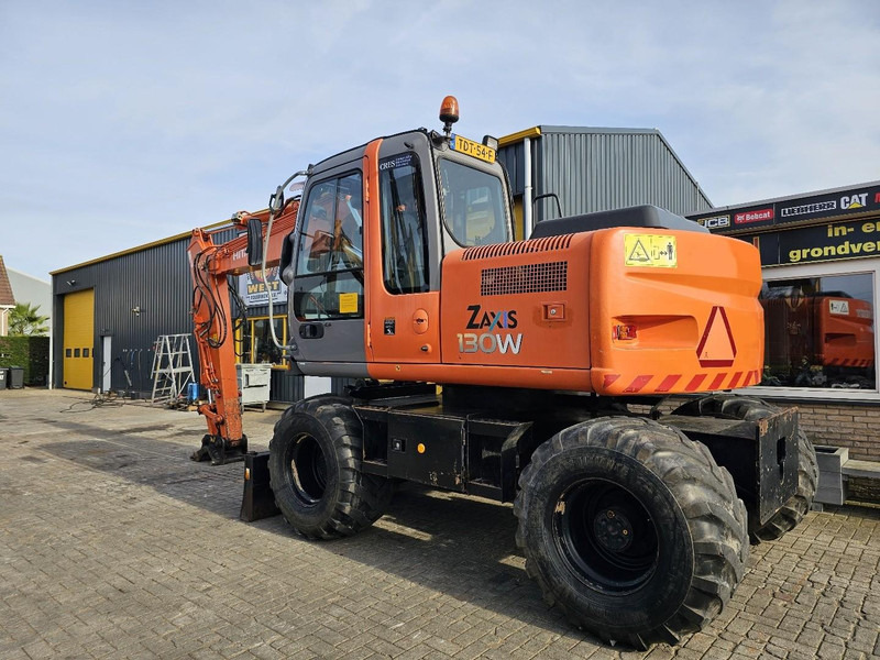 Hitachi ZAXIS 130 W - Excavadora de ruedas: foto 3 Hitachi ZAXIS 130 W - Excavadora de ruedas: foto 3
