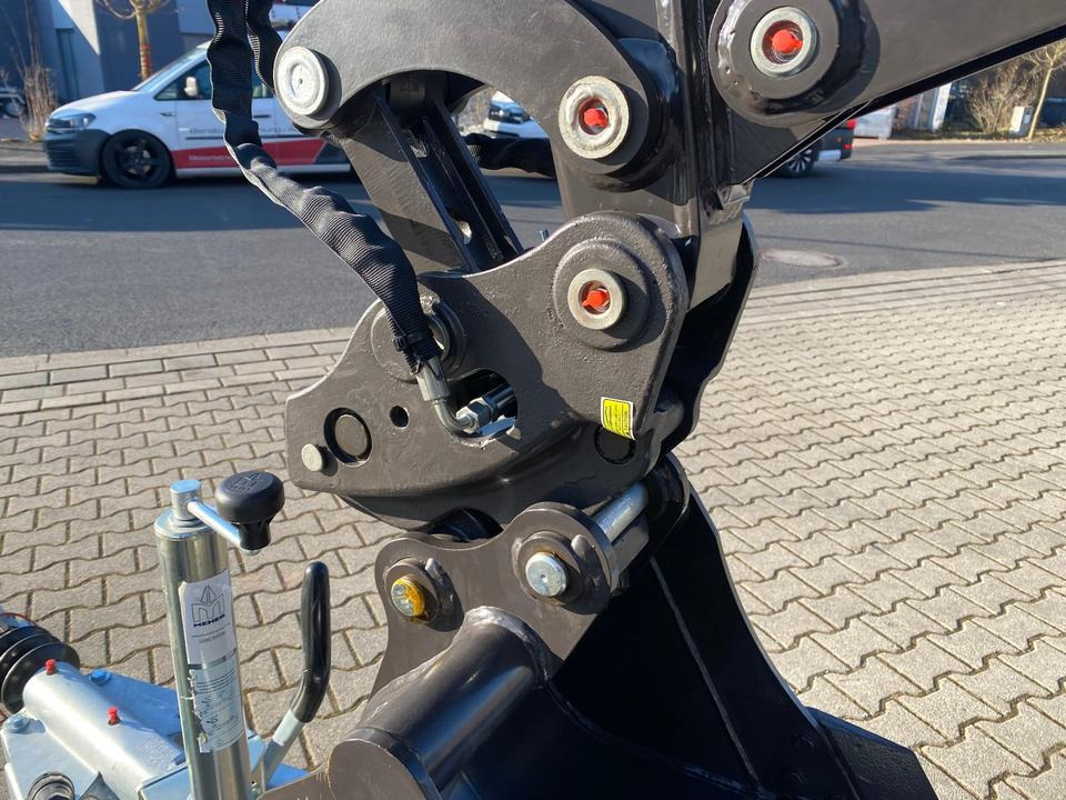 Miniexcavadora, Remolque Minibagger BK2000NKSR + Tieflader + Zubehör *INKL.19% MWST*BERGER KRAUS*KUBOTA* KLIMA*SCHWENKARM*VERSTELLFAHRWERK*: foto 6