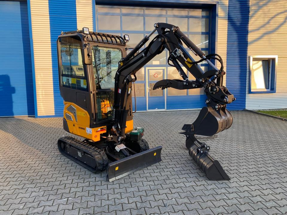 Minibagger BK2000NKSR inkl. Schaufelpaket *INKL.19% MWST*BERGER KRAUS*KUBOTA* KLIMA*SCHWENKARM*VERSTELLFAHRWERK* - Miniexcavadora: foto 3 Minibagger BK2000NKSR inkl. Schaufelpaket *INKL.19% MWST*BERGER KRAUS*KUBOTA* KLIMA*SCHWENKARM*VERSTELLFAHRWERK* - Miniexcavadora: foto 3