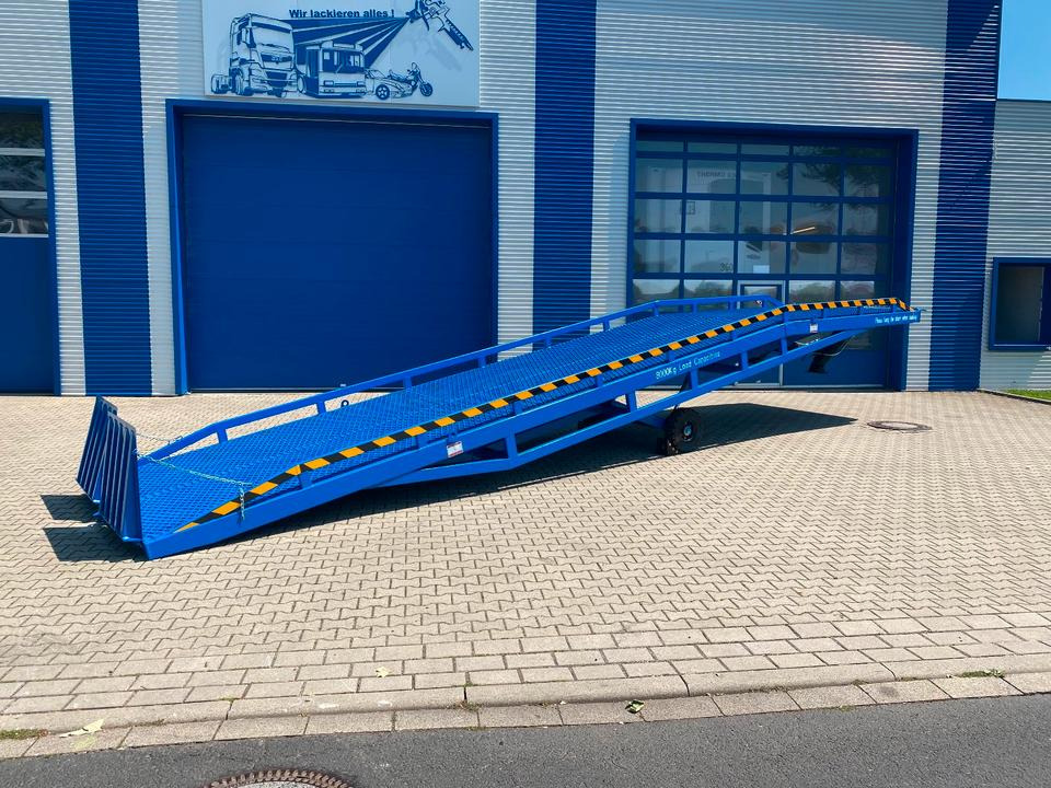 Verladerampe 8t Containerrampe LKW Rampe NEU *INKL.19% MWST*SOFORT VERFÜGBAR!* - Rampa de carga: foto 5 Verladerampe 8t Containerrampe LKW Rampe NEU *INKL.19% MWST*SOFORT VERFÜGBAR!* - Rampa de carga: foto 5
