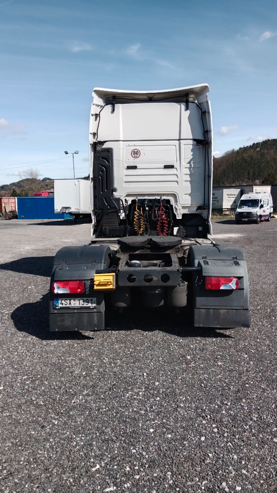 MAN TGX 18.500 4X2 XXL Retarder 2x Tanks Euro 6 - Cabeza tractora: foto 3 MAN TGX 18.500 4X2 XXL Retarder 2x Tanks Euro 6 - Cabeza tractora: foto 3