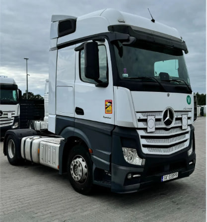 MERCEDES-BENZ Actros 1845 with retarder - Cabeza tractora: foto 1 MERCEDES-BENZ Actros 1845 with retarder - Cabeza tractora: foto 1