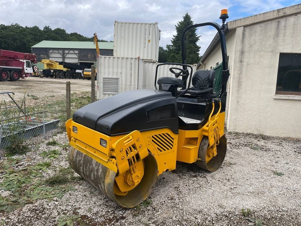 Bomag BW 120 AD-4 - Apisonadora de asfalto: foto 4 Bomag BW 120 AD-4 - Apisonadora de asfalto: foto 4