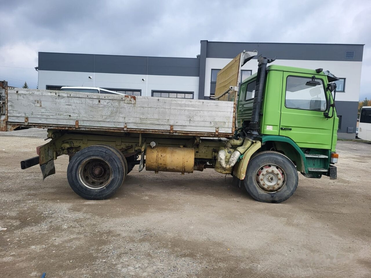 Camión volquete Scania 82M: foto 10