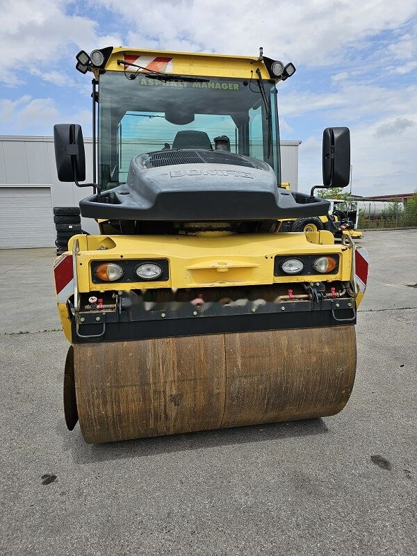 BOMAG BW174AP-4i AM - Apisonadora de asfalto: foto 3 BOMAG BW174AP-4i AM - Apisonadora de asfalto: foto 3