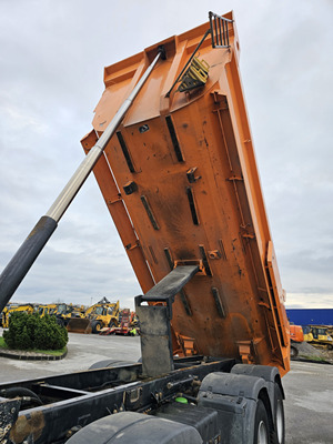 Camión volquete MAN TGA35.440 8x6: foto 15