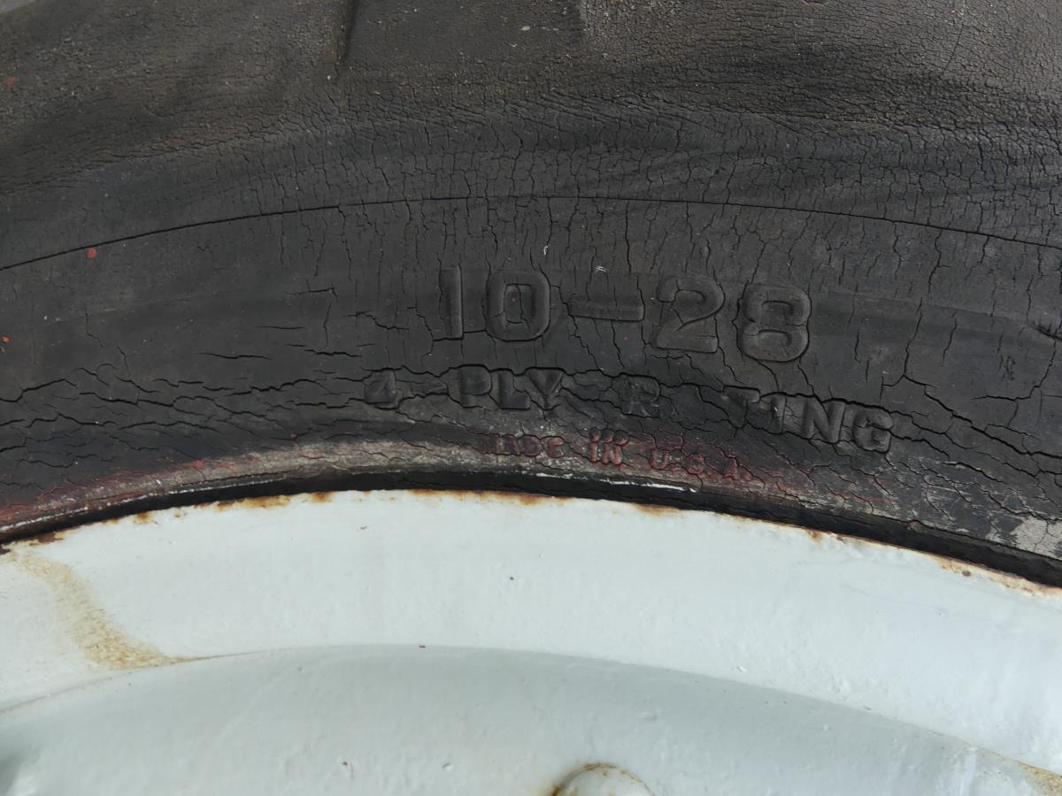 Tractor Ford 8N, Dearborn: foto 17
