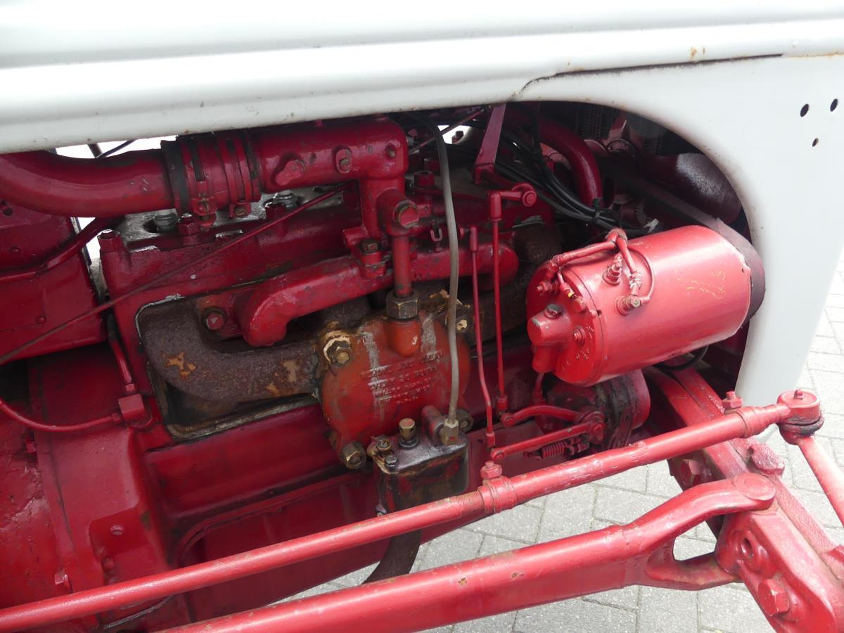 Tractor Ford 8N, Dearborn: foto 25
