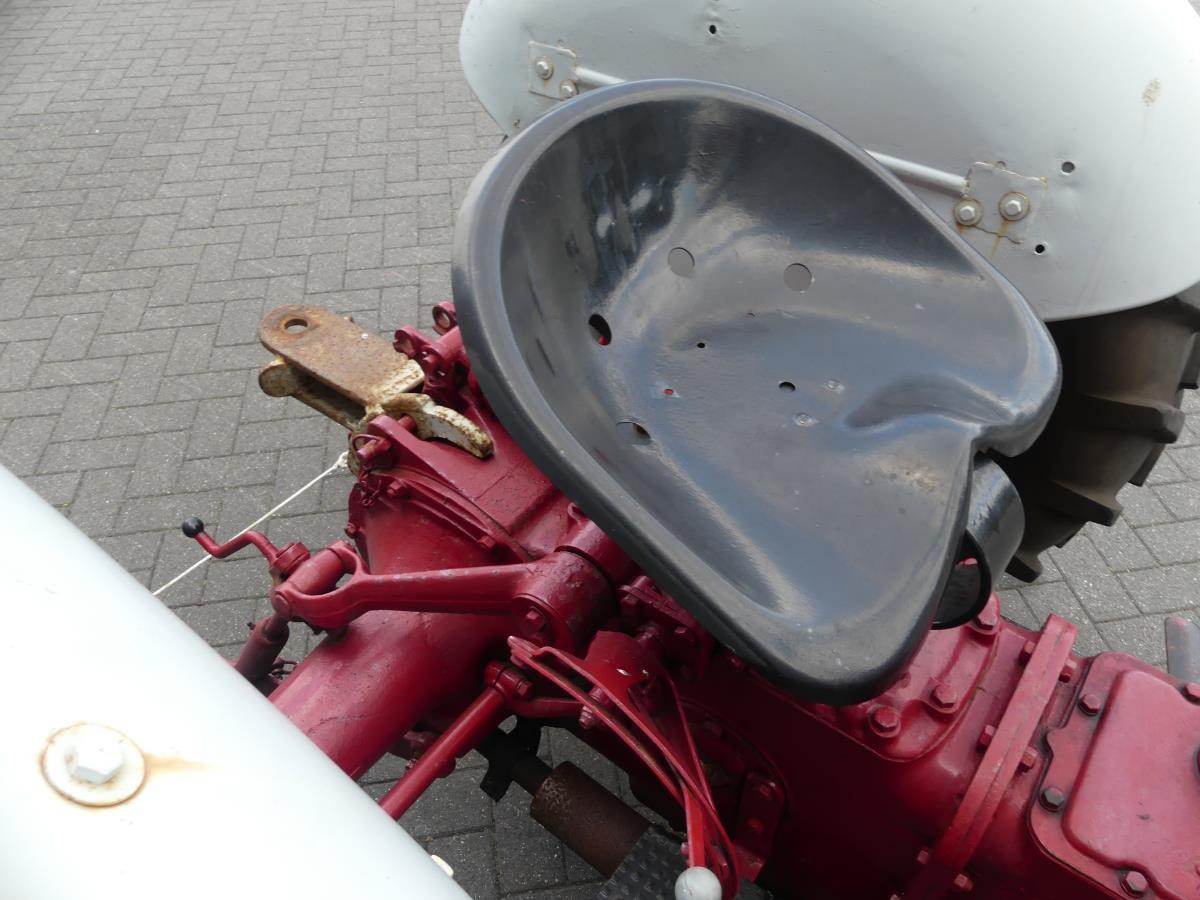 Tractor Ford 8N, Dearborn: foto 23