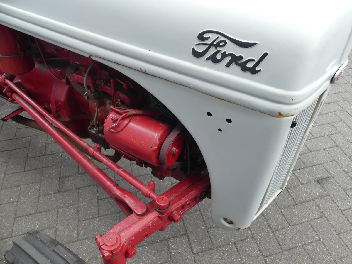 Tractor Ford 8N, Dearborn: foto 31
