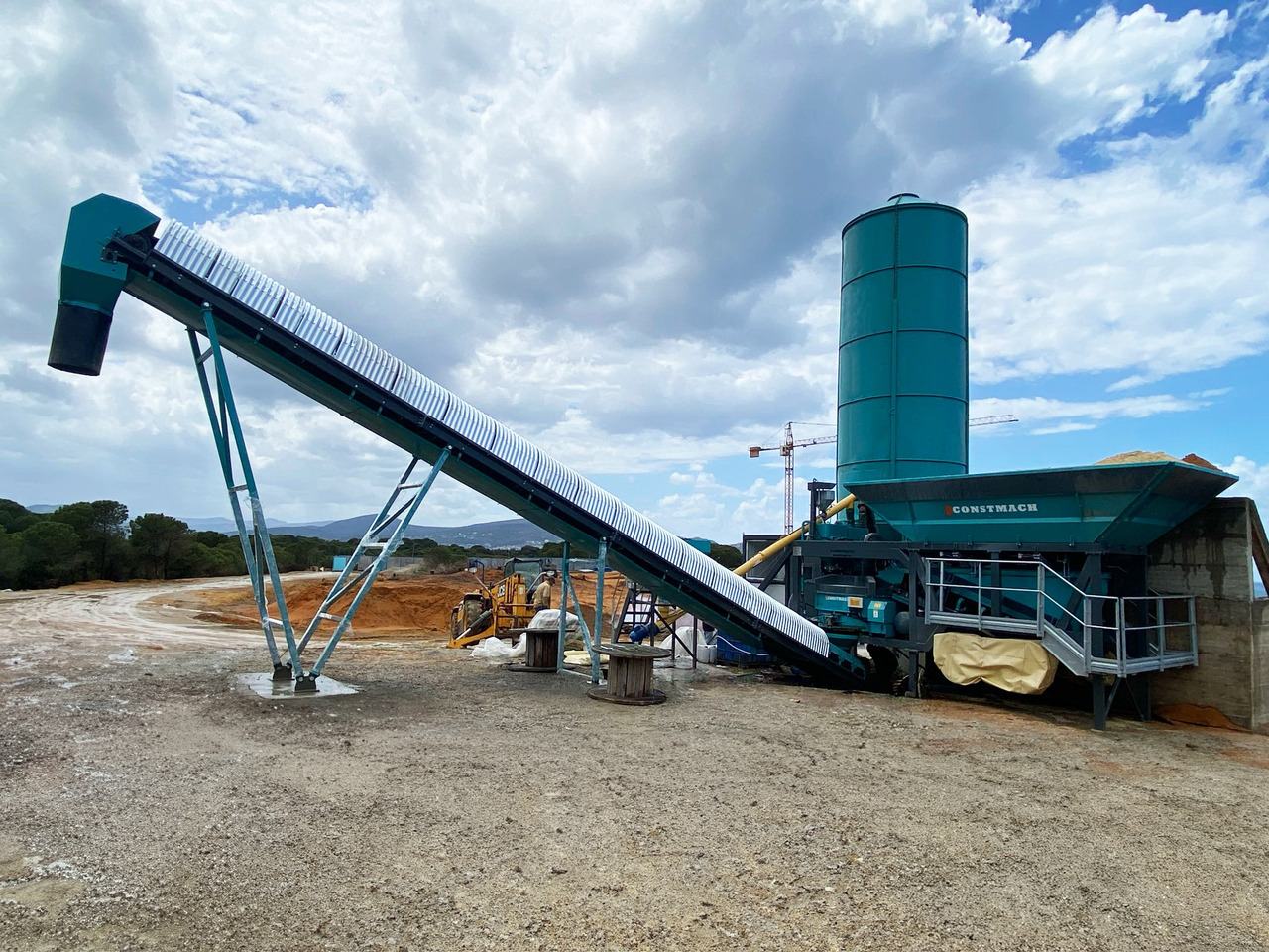 Constmach Kleine mobile Betonmischanlage 45 m³/h - Planta de hormigón: foto 1 Constmach Kleine mobile Betonmischanlage 45 m³/h - Planta de hormigón: foto 1