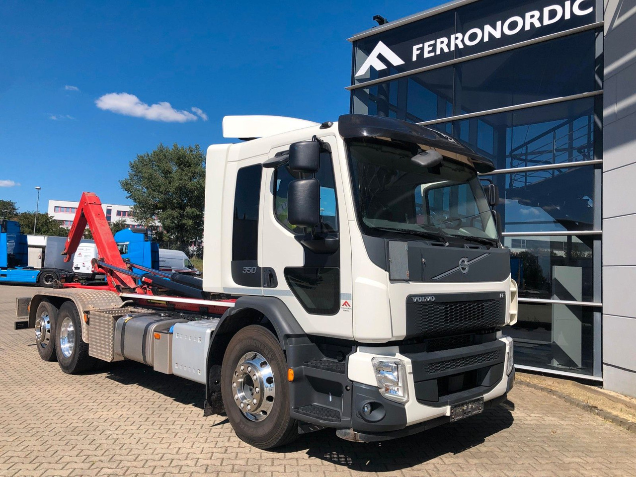 Volvo FE 350 6x2 Lenkachse*Alufelgen*HIAB*AHK*Klima - Camión multibasculante: foto 1 Volvo FE 350 6x2 Lenkachse*Alufelgen*HIAB*AHK*Klima - Camión multibasculante: foto 1