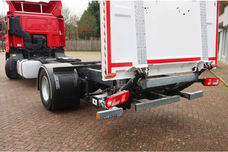 DAF CF 290 FA Chassis + 2500 KG Dhollandia laadklep - Camión chasis: foto 3 DAF CF 290 FA Chassis + 2500 KG Dhollandia laadklep - Camión chasis: foto 3