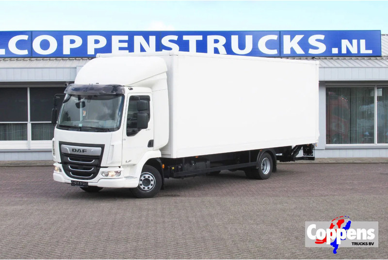DAF LF 230 Bak+Klep Dhollandia 1500 kg Euro 6 - Camión caja cerrada: foto 1 DAF LF 230 Bak+Klep Dhollandia 1500 kg Euro 6 - Camión caja cerrada: foto 1