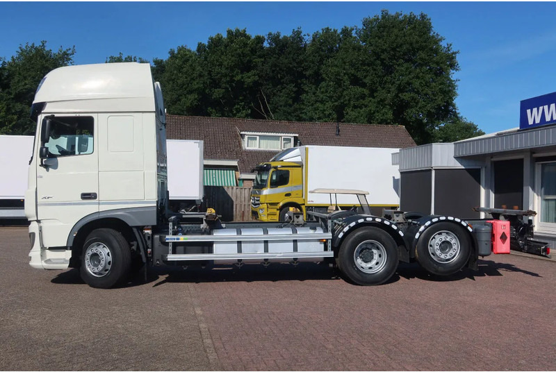 Camión portacontenedore/ Intercambiable DAF XF 106.450 Wissellaadbaksysteem / Chassis: foto 12