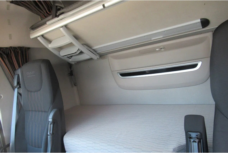 DAF XF 450 FAR BDF Systeem - Camión portacontenedore/ Intercambiable: foto 4 DAF XF 450 FAR BDF Systeem - Camión portacontenedore/ Intercambiable: foto 4