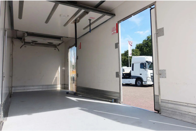 Iveco EuroCargo 120 El 210L Carrier Supra 850 MT Koel/Vries+Klep Bitemp met verplaatsbare wand - Camión frigorífico: foto 4 Iveco EuroCargo 120 El 210L Carrier Supra 850 MT Koel/Vries+Klep Bitemp met verplaatsbare wand - Camión frigorífico: foto 4