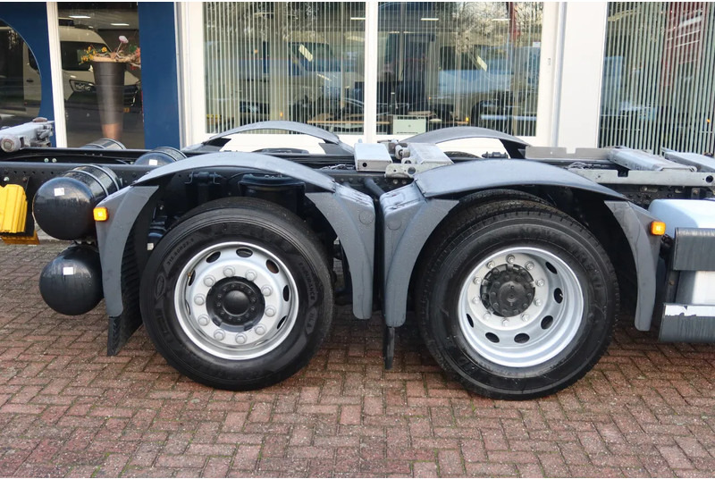 MAN TGX 26.510 6x2 Intarder. Volledige luchtvering - Camión portacontenedore/ Intercambiable: foto 4 MAN TGX 26.510 6x2 Intarder. Volledige luchtvering - Camión portacontenedore/ Intercambiable: foto 4