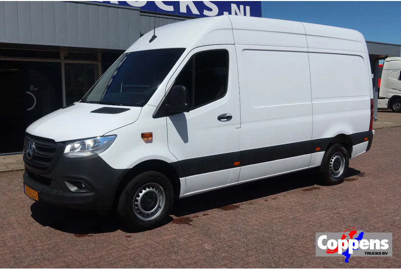 Mercedes-Benz Sprinter 317 L2 H2 Gesloten Bestelwagen - Furgón: foto 1 Mercedes-Benz Sprinter 317 L2 H2 Gesloten Bestelwagen - Furgón: foto 1