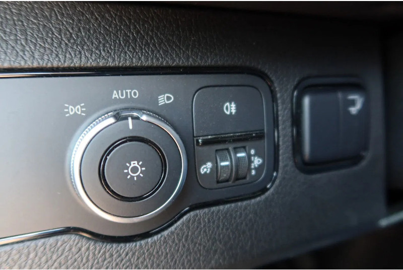 Furgoneta caja cerrada Mercedes-Benz Sprinter 515 CDI: foto 8 Furgoneta caja cerrada Mercedes-Benz Sprinter 515 CDI: foto 8