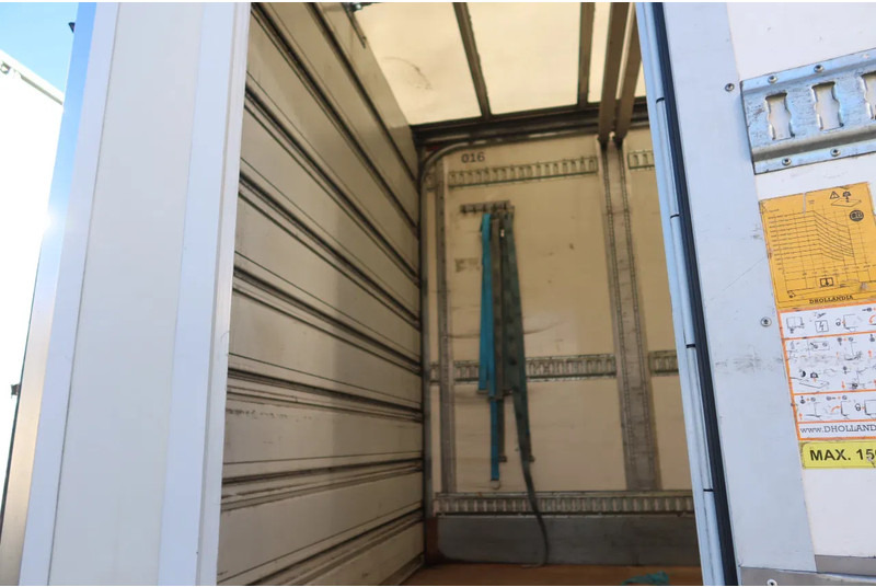 Volvo FM 420 6x2 Bak + Dhollandia klep 1500 kg + Aanhanger 94-WS-TS - Camión caja cerrada: foto 4 Volvo FM 420 6x2 Bak + Dhollandia klep 1500 kg + Aanhanger 94-WS-TS - Camión caja cerrada: foto 4