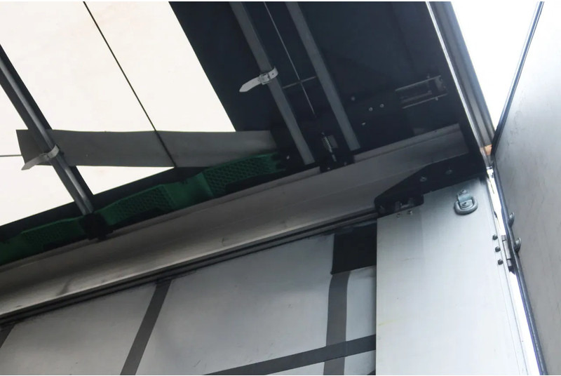 Wielton Mega Trailer with Terberg King Lifter contruction. Kooiaap aansluiting € 19.950.- netto. - Semirremolque lona: foto 5 Wielton Mega Trailer with Terberg King Lifter contruction. Kooiaap aansluiting € 19.950.- netto. - Semirremolque lona: foto 5