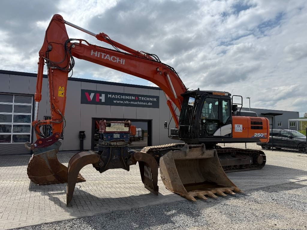Hitachi ZX 250 LC N-6 - Excavadora de cadenas: foto 1 Hitachi ZX 250 LC N-6 - Excavadora de cadenas: foto 1