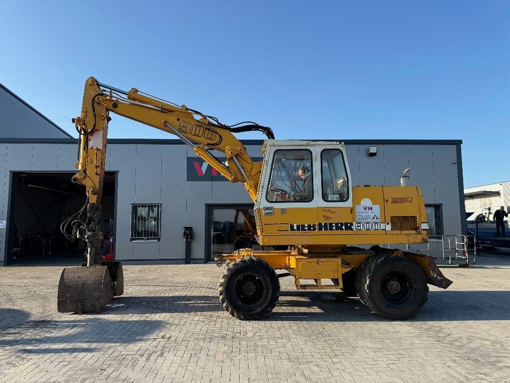 Liebherr A 900 C - Excavadora de ruedas: foto 1 Liebherr A 900 C - Excavadora de ruedas: foto 1