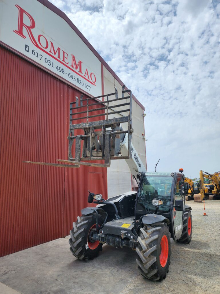 BOBCAT TL30.60DA - Manipulador telescópico: foto 2 BOBCAT TL30.60DA - Manipulador telescópico: foto 2
