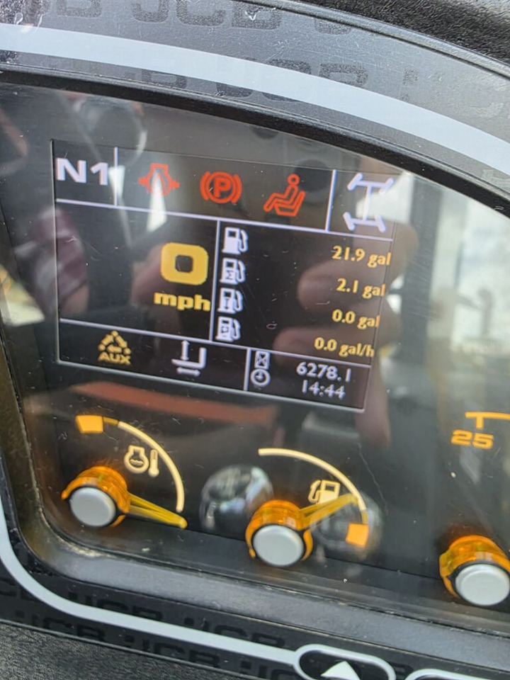 Manipulador telescópico JCB 540-140 HI VIZ: foto 9 Manipulador telescópico JCB 540-140 HI VIZ: foto 9