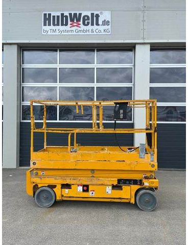 Haulotte Compact 8 - Scherenarbeitsbühne 8,2m, BJ 2014 - Plataforma de tijeras: foto 5 Haulotte Compact 8 - Scherenarbeitsbühne 8,2m, BJ 2014 - Plataforma de tijeras: foto 5
