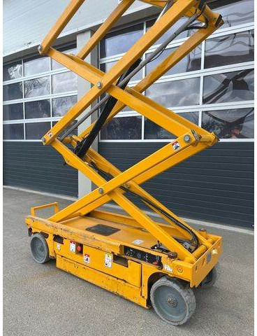 Haulotte Compact 8 - Scherenarbeitsbühne 8,2m, BJ 2014 - Plataforma de tijeras: foto 3 Haulotte Compact 8 - Scherenarbeitsbühne 8,2m, BJ 2014 - Plataforma de tijeras: foto 3