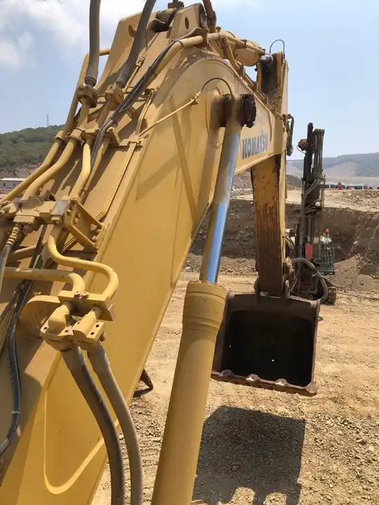 70 Ton Used Japan Komatsu PC700 Excavator for Sale Used Excavator PC220 PC200 PC240 PC600 PC650 PC700 PC800 - Excavadora: foto 4 70 Ton Used Japan Komatsu PC700 Excavator for Sale Used Excavator PC220 PC200 PC240 PC600 PC650 PC700 PC800 - Excavadora: foto 4