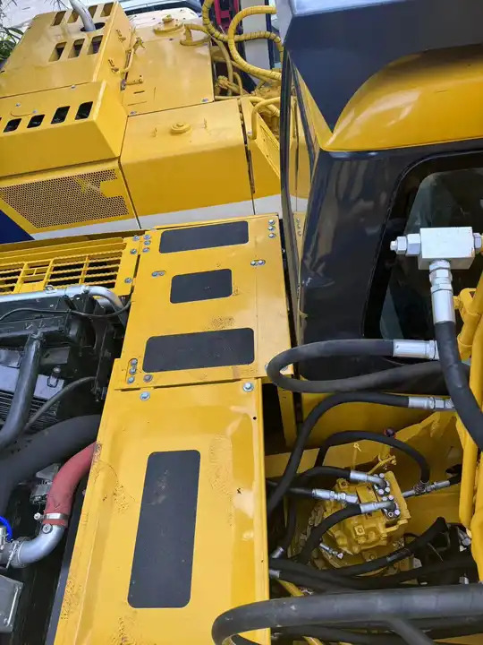Cheap Used Japan Komatsu PC200-7 PC300 PC350-7 Excavator Used Komatsu 20 Ton Excavator Price PC200 - Excavadora: foto 3 Cheap Used Japan Komatsu PC200-7 PC300 PC350-7 Excavator Used Komatsu 20 Ton Excavator Price PC200 - Excavadora: foto 3
