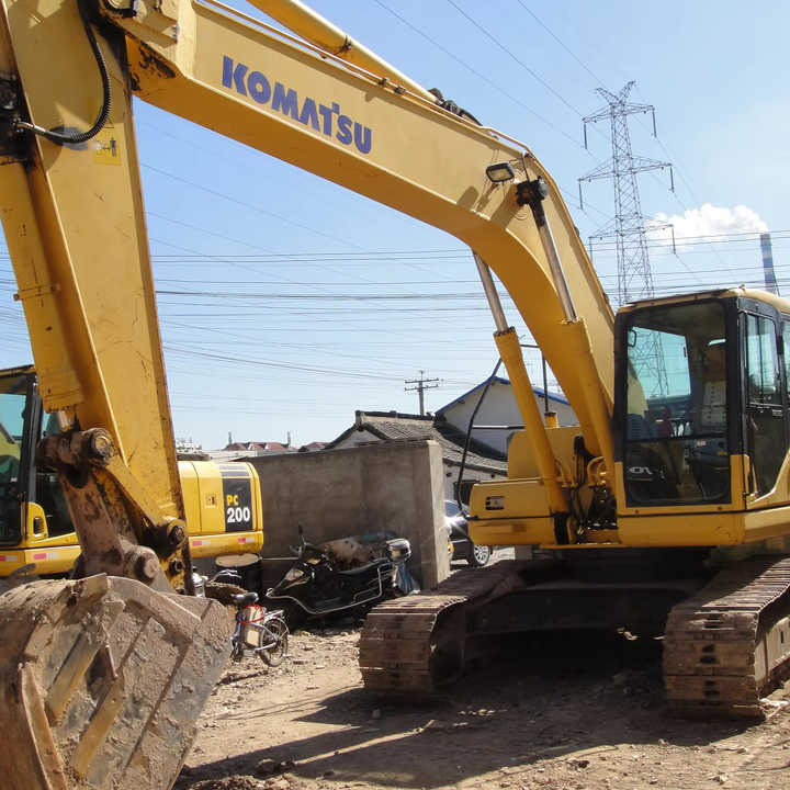 Hot Sell Komatsu PC220 Buy Komatsu PC220 Kamatsu Excavator PC220 Price New Komatsu PC220 Pc200 Pc240 Excavator - Excavadora: foto 1 Hot Sell Komatsu PC220 Buy Komatsu PC220 Kamatsu Excavator PC220 Price New Komatsu PC220 Pc200 Pc240 Excavator - Excavadora: foto 1