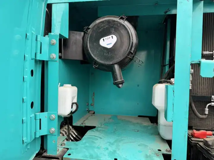 Large Second-Hand Excavators Kobelco Sk200 SK210 20ton with EPA and CE on Sale in Japan - Excavadora: foto 3 Large Second-Hand Excavators Kobelco Sk200 SK210 20ton with EPA and CE on Sale in Japan - Excavadora: foto 3