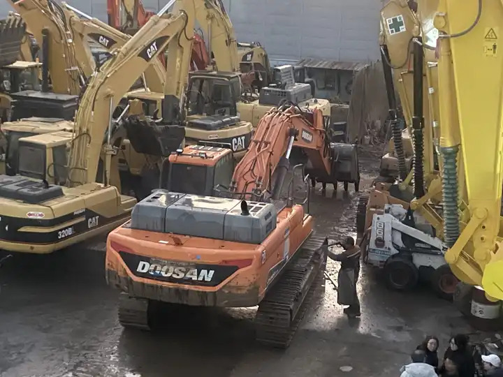 Original Doosan Dx420 Used Excavator/few Working Hours Used 420 Doosan Excavator Dx420 In Stock - Excavadora de cadenas: foto 5 Original Doosan Dx420 Used Excavator/few Working Hours Used 420 Doosan Excavator Dx420 In Stock - Excavadora de cadenas: foto 5