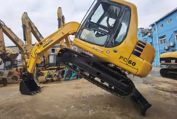 Second hand Komatsu PC60-7 excavator in good condition for sale - Excavadora de cadenas: foto 2 Second hand Komatsu PC60-7 excavator in good condition for sale - Excavadora de cadenas: foto 2