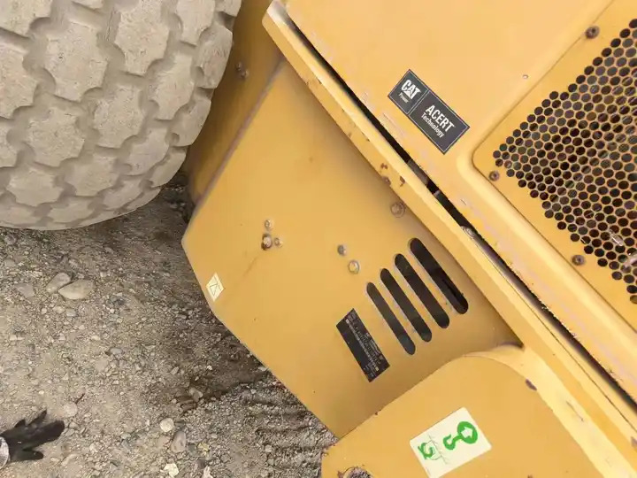 Used 18 ton Caterpillar Road Roller CAT CS76T Road Paving Machinery Soil Compactor made in USA - Apisonadora de asfalto: foto 3 Used 18 ton Caterpillar Road Roller CAT CS76T Road Paving Machinery Soil Compactor made in USA - Apisonadora de asfalto: foto 3