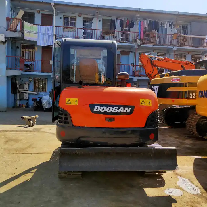 Used Doosan dh60-7 Excavator 100% Korea Used Mini Hydraulic Excavator Low Working Hours Low Price for sale - Excavadora de cadenas: foto 5 Used Doosan dh60-7 Excavator 100% Korea Used Mini Hydraulic Excavator Low Working Hours Low Price for sale - Excavadora de cadenas: foto 5