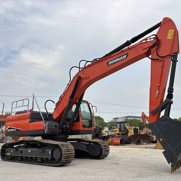 Used Machinery Equipment Dx225lca Used Excavators in Stock for Sale - Excavadora de cadenas: foto 1 Used Machinery Equipment Dx225lca Used Excavators in Stock for Sale - Excavadora de cadenas: foto 1