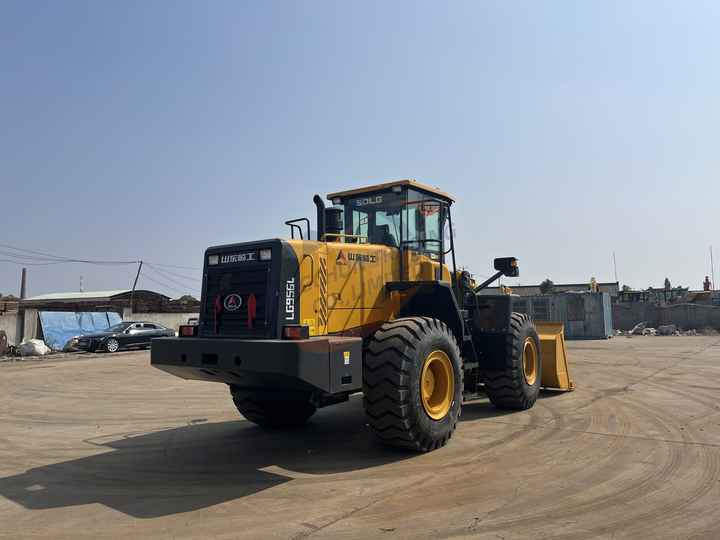 Used Wheel Loader SDLG 956L Contact for More Wheel Loader Used for Sale of Various Brands - Cargadora de ruedas: foto 3 Used Wheel Loader SDLG 956L Contact for More Wheel Loader Used for Sale of Various Brands - Cargadora de ruedas: foto 3