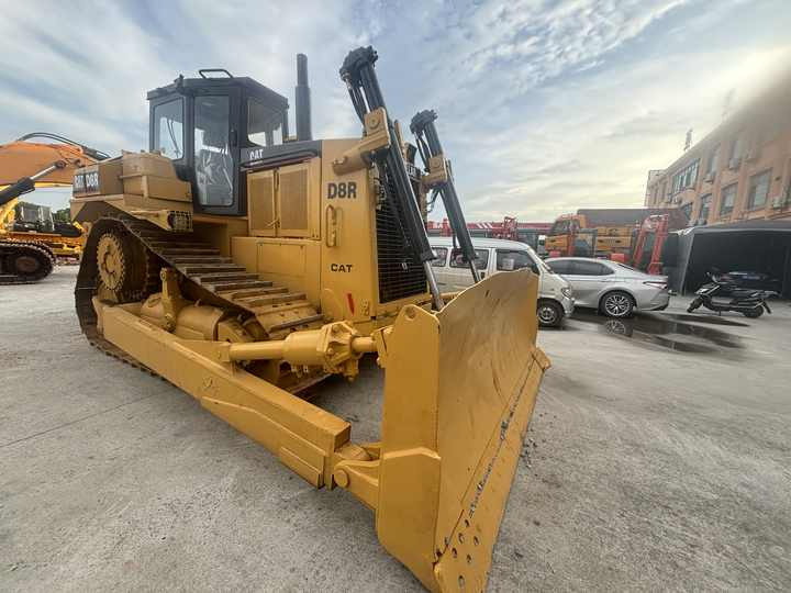 Used caterpillar bulldozer d8r for sale original used crawler bulldozer - Bulldozer: foto 3 Used caterpillar bulldozer d8r for sale original used crawler bulldozer - Bulldozer: foto 3